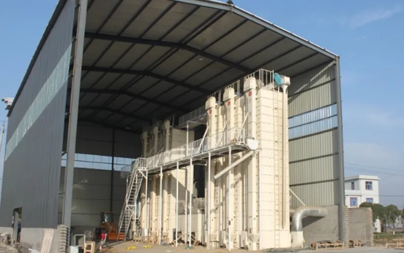 1 Six installed FMWORLD grain drying towers in a factory